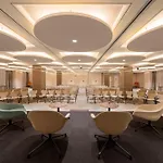 إس إتش فالينسيا بالاس 5*