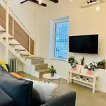 Design & Stylish House In The Center Of Semesterbostad Valencia