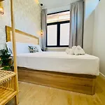 Florit Flats - The Cabanyal & Port *