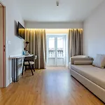Petit Palace Plaza De La Reina Отель Валенсия