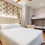 Petit Palace Plaza De La Reina Отель 3*