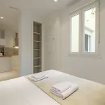 Chic & Comfortable Apartment, Private Terrace 4*