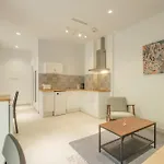 Aparthotel Chic & Comfortable Apartment, Private Terrace 4*