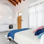 Casa Reina Nina فالنسيا