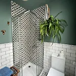 Work Study * Valencia