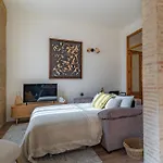 Prime Location, Bright & Cozy 발렌시아