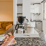 The Cabanal House - 10 Min To Ocean, Fastwifi, Ac, Coffee 公寓 *