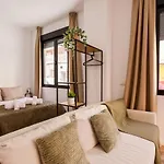 Casa Puerto Isaac Peral アパート *