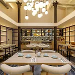 Petit Palace Plaza De La Reina Отель Валенсия
