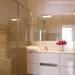 7 Moons לינה וארוחת בוקר