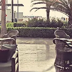 Miramar Hotel 2*