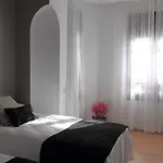 7 Moons 2* ולנסיה