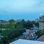 Blanq Carmen Hotel