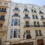 Singularstays Ms Rogers *