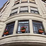 7 Moons 2* ולנסיה