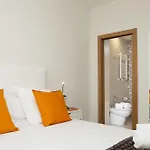 Singularstays Mar44 *