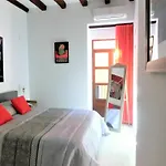 Total Lonja شقة