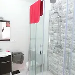 Total Lonja شقة