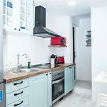 Laura Sea View Valenza