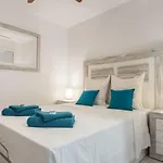 Appartamento Laura Sea View Valenza