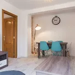 Appartamento Laura Sea View Valenza