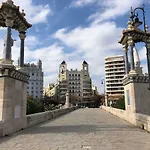 Colon Market Downtown Apartment *