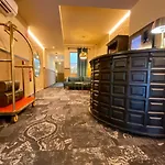 Ξενοδοχείο Hografic 2*