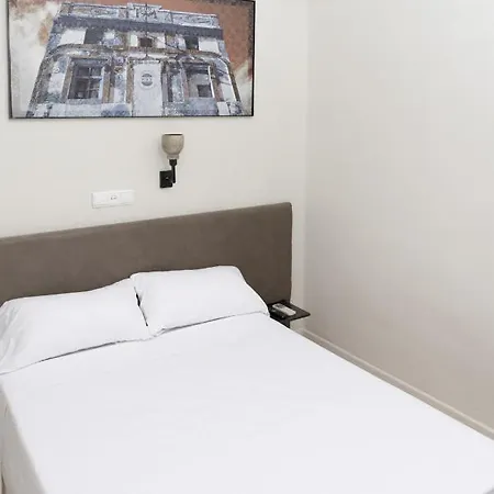 Guest house Nwt Station 2*