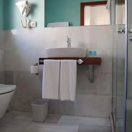 Miramar Hotel
