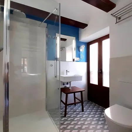 19-30 Hotel Valencia