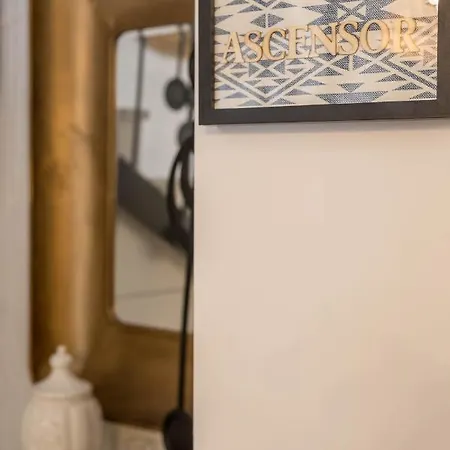 Maison Reina Bed & Breakfast 3*