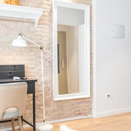 Bed & Breakfast Maison Reina 3*