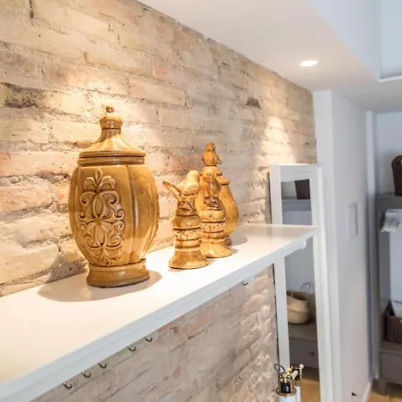 Bed & Breakfast Maison Reina Valencia