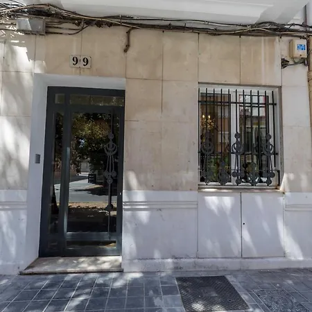 Bed & Breakfast Maison Reina Valencia