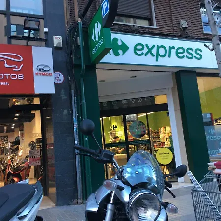 Atico Duplex Luminoso דירה *