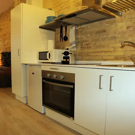 Loft Independiente Con Piscina Compartida En Centro De Apartament *