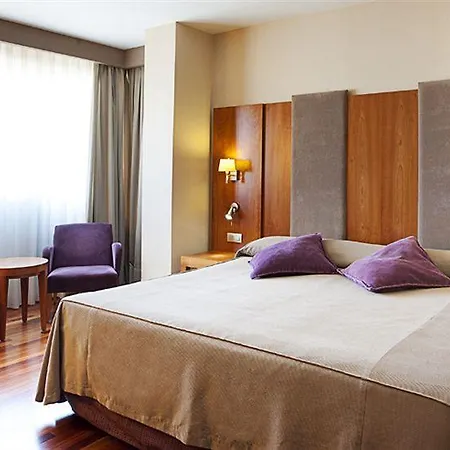 Nh Ciudad De Hotel 3*