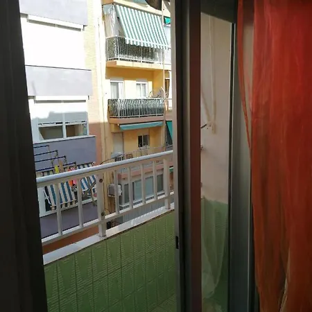 Piso En Malvarrosa 公寓