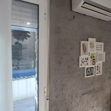 Appartement Pequeno Con Mini Piscina - No Climatizada *