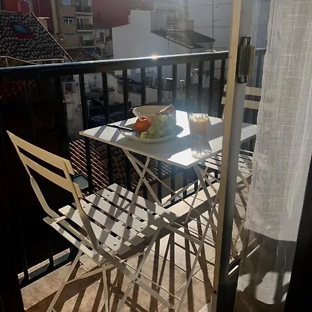 Playa El Cabanyal Апартаменты Валенсия