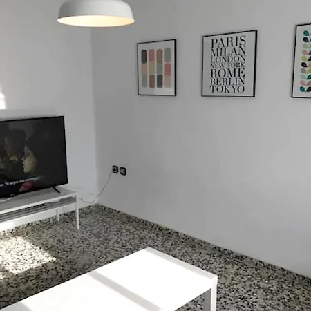 Apartman With 3 Bedrooms In With Wifi
