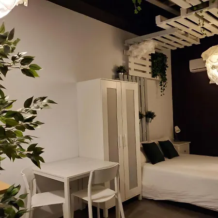 Small And Cozy - G * Valência