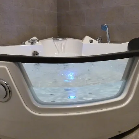 Intimo Y Acogedor Algunos Con Bañera Hidromasaje Valencia