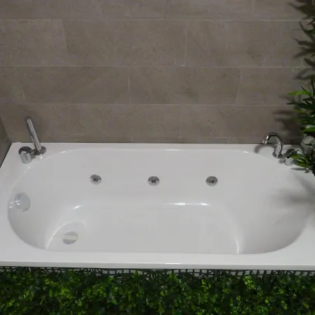 Intimo Y Acogedor Algunos Con Bañera Hidromasaje