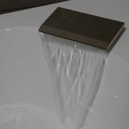 Intimo Y Acogedor Algunos Con Bañera Hidromasaje Apartamento *