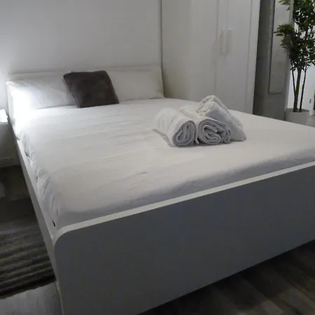 Intimo Y Acogedor Algunos Con Bañera Hidromasaje Apartamento