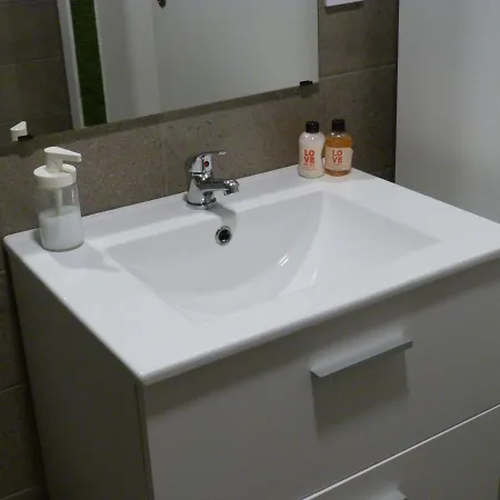 Intimo Y Acogedor Algunos Con Bañera Hidromasaje Apartamento *