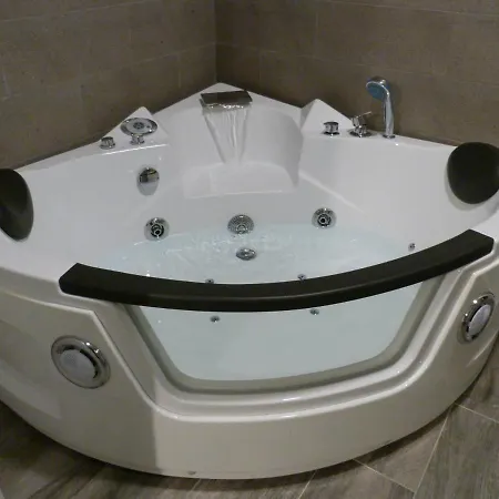 Intimo Y Acogedor Algunos Con Bañera Hidromasaje * Valencia