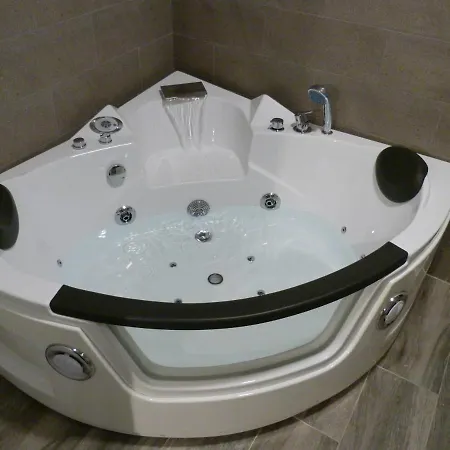 Intimo Y Acogedor Algunos Con Bañera Hidromasaje Apartamento Valencia