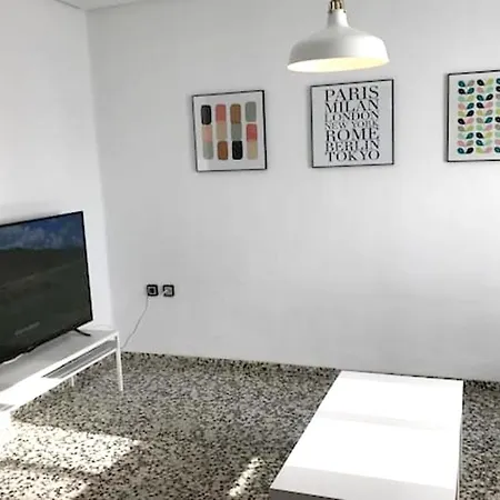 With 3 Bedrooms In With Wifi Valencia